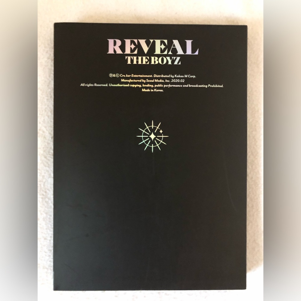 The Boyz - Reveal - The First Album - K-pop CD and book
